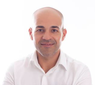 Adolfo Ortega · Consultor IA